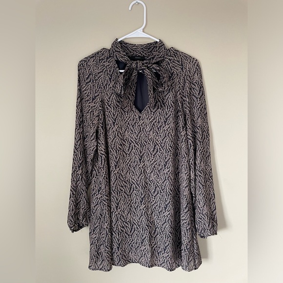 Talula Cadogan dress NWOT SIZE XS bow tie neckline long sleeve flowy - Picture 1 of 6